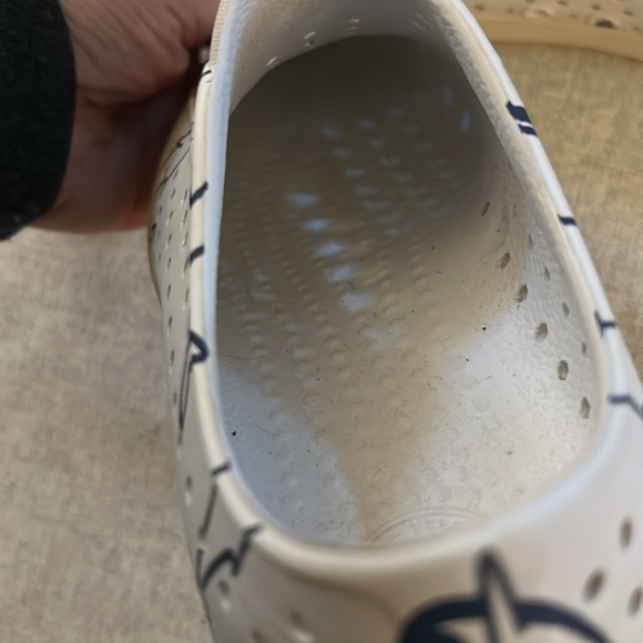 Native Jefferson Whale Print Slip Ons - Picture 3 of 9